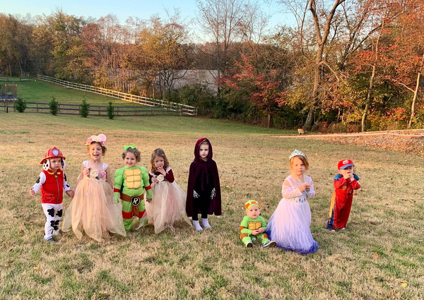 Halloween party at the Seymour’s 🎉