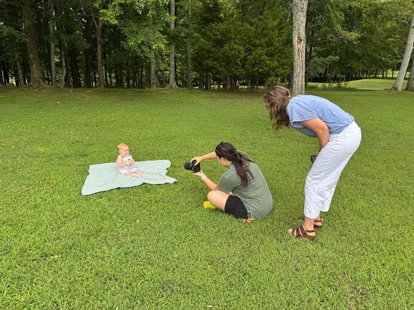 Picture day for Fletcher and the family for his upcoming 1st birthday 📷