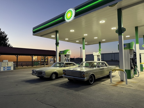 Last gas up on the powertour